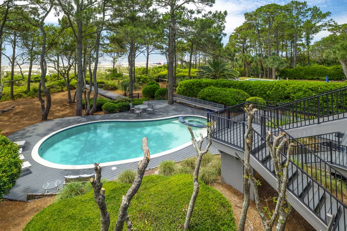 Breathtaking 5BR Oceanfront Home Private Pool