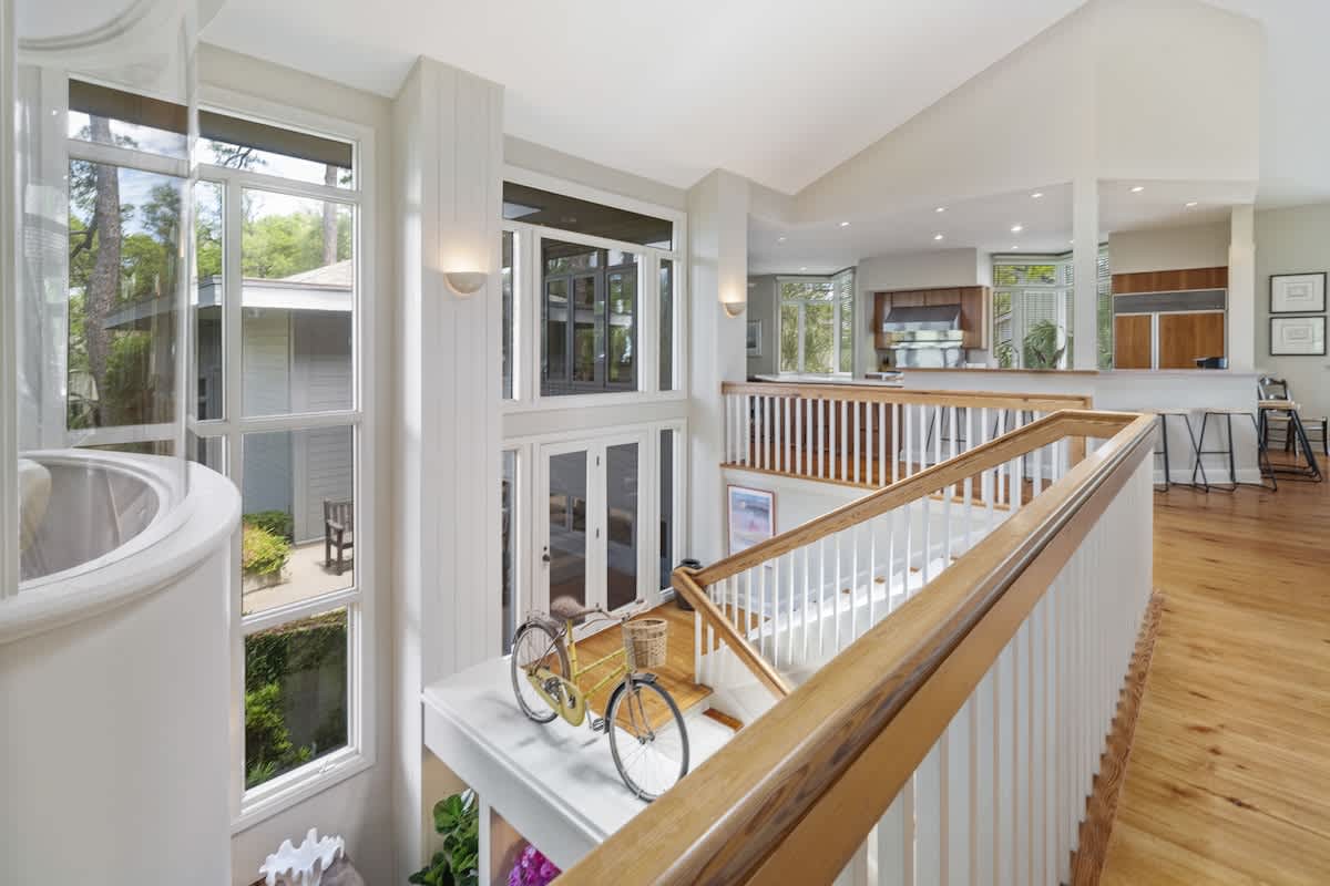 Stairway to Main Level