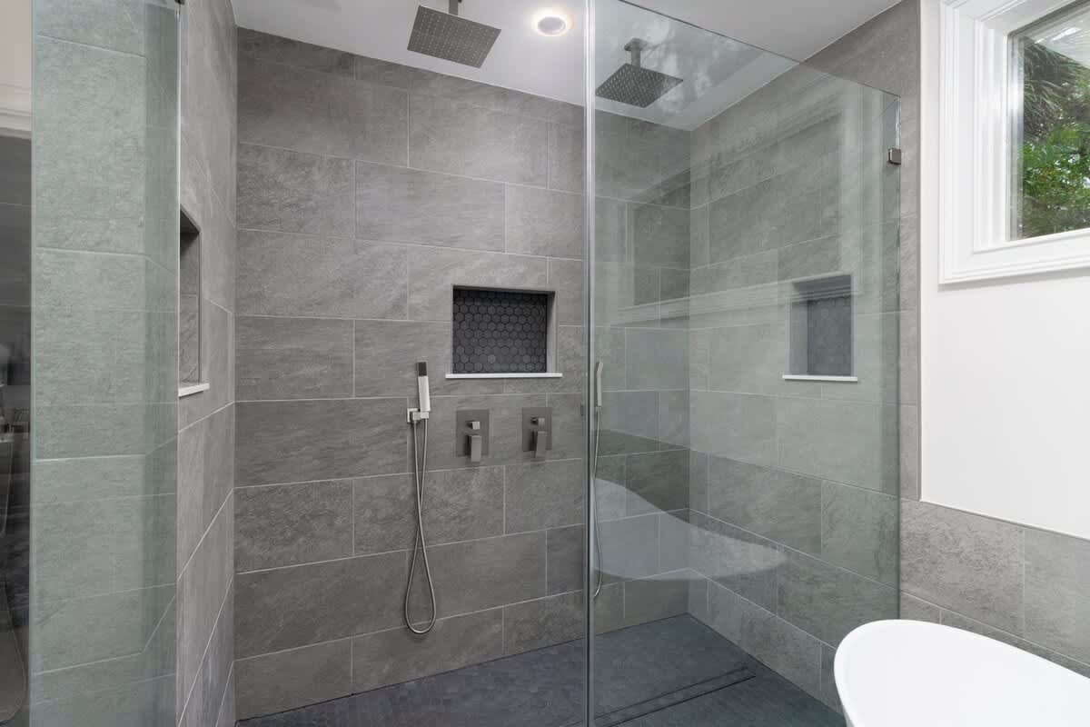 Primary Suite Shower Detail