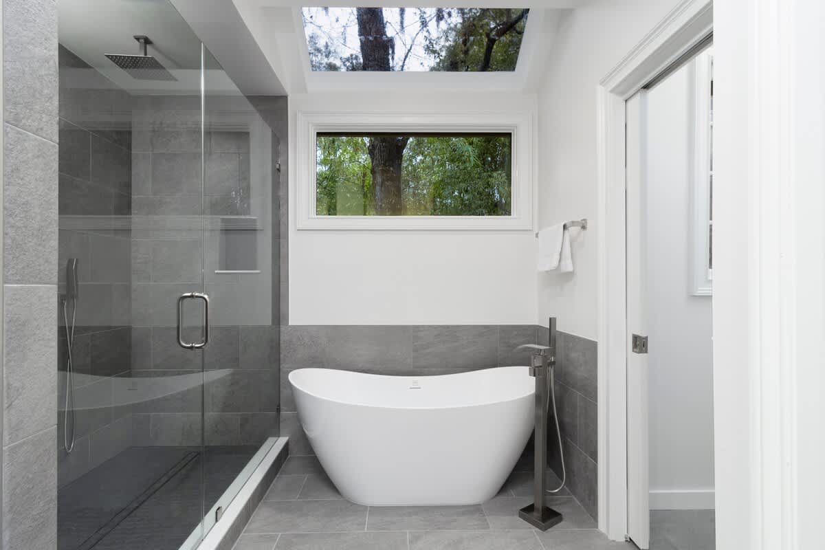 Primary Suite Bathroom