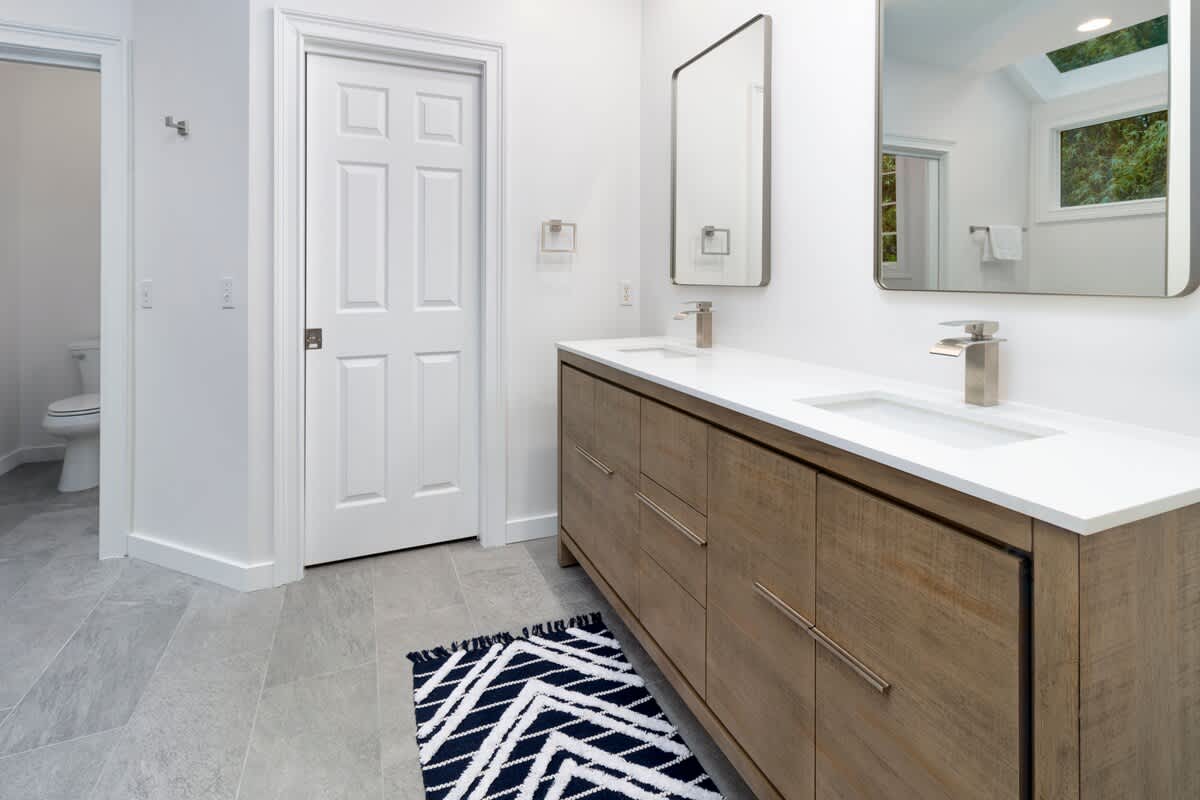 Primary Suite Bathroom