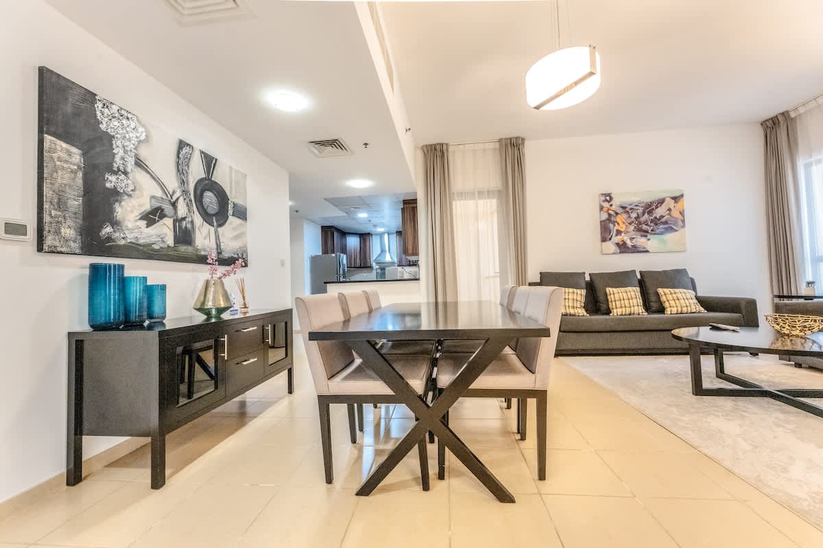 1BR Apartment with Pool & Gym in Dubai - Image 4