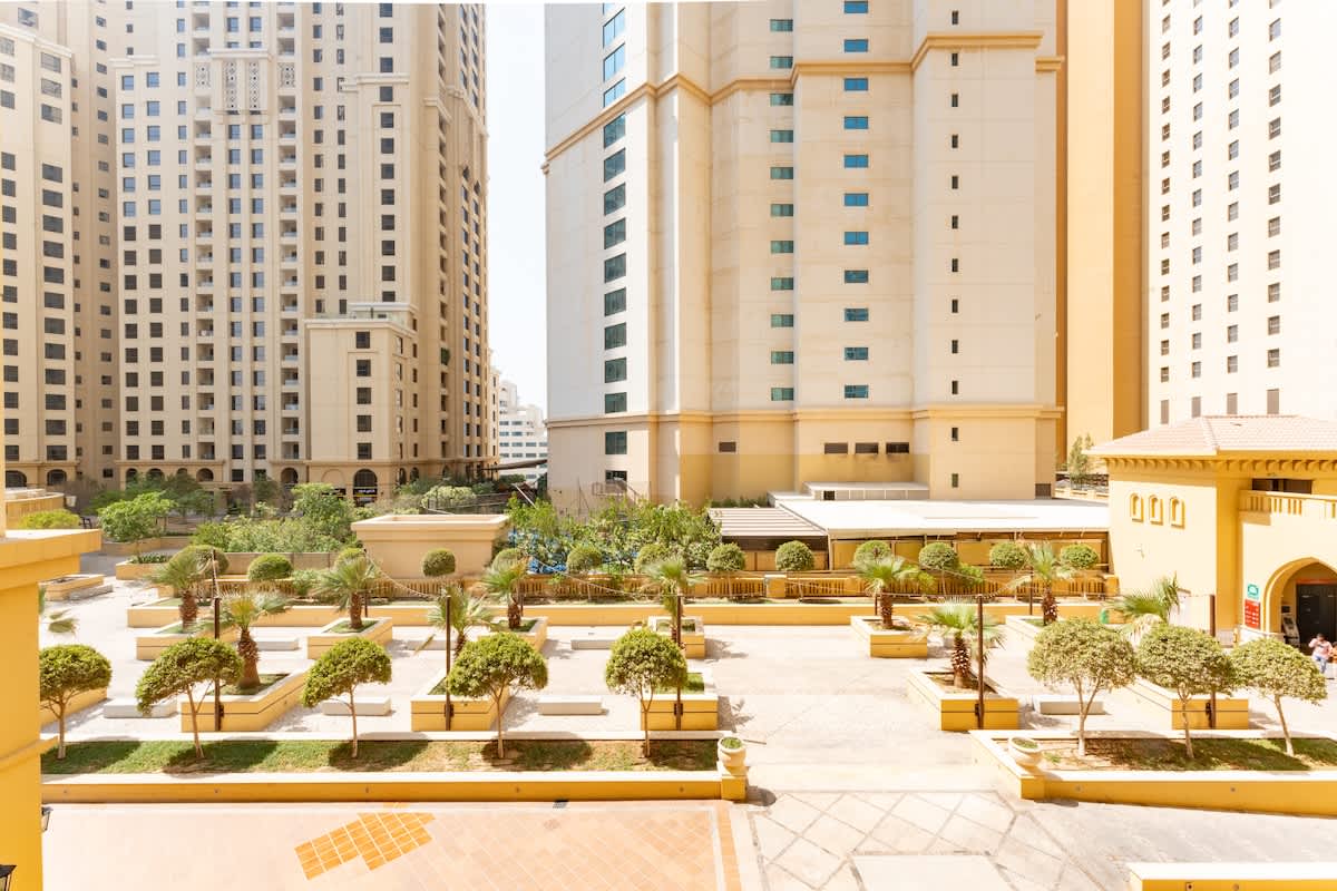 1BR Apartment with Pool & Gym in Dubai - Image 17