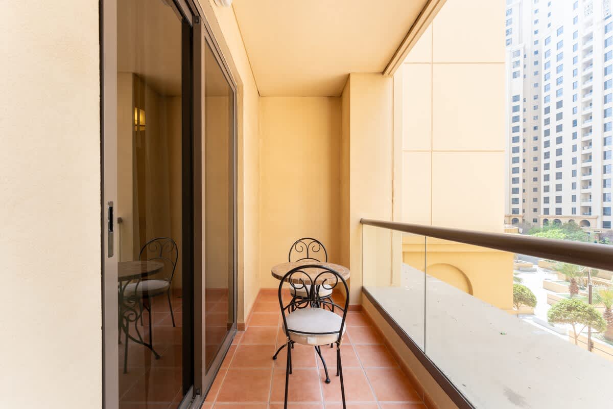 1BR Apartment with Pool & Gym in Dubai - Image 14
