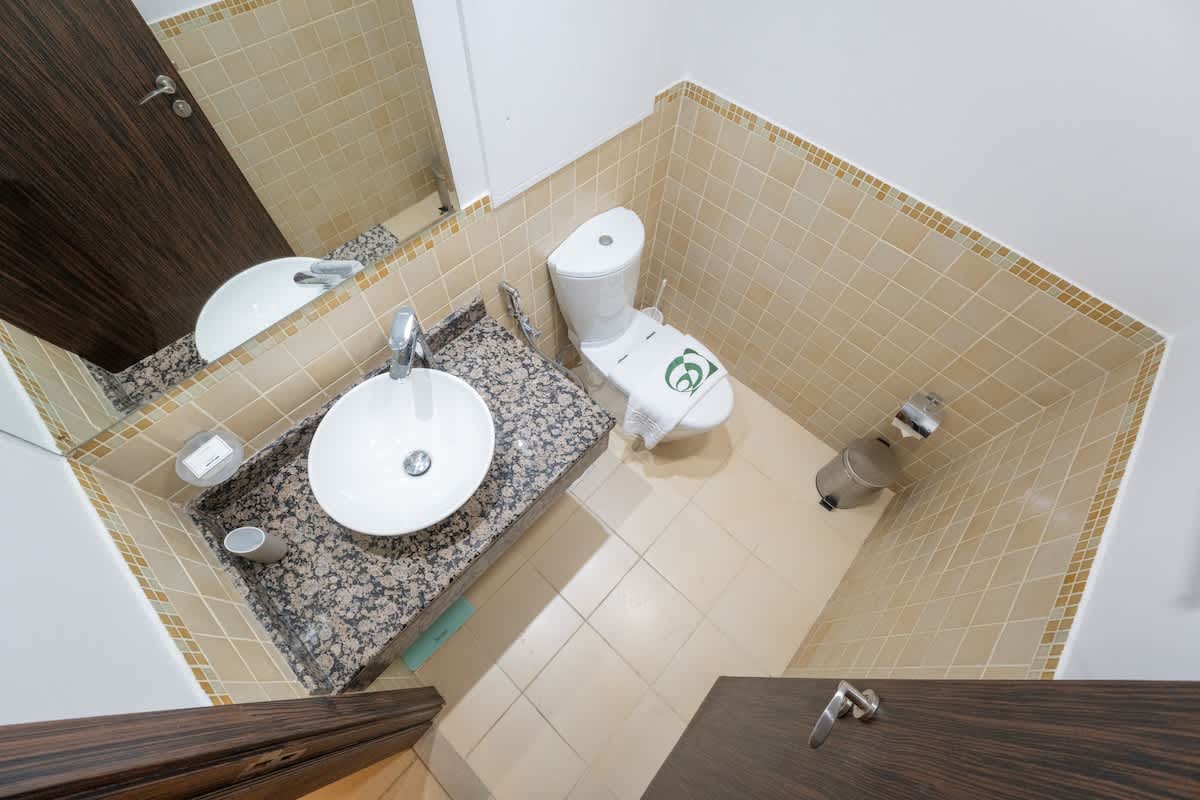 1BR Apartment with Pool & Gym in Dubai - Image 12