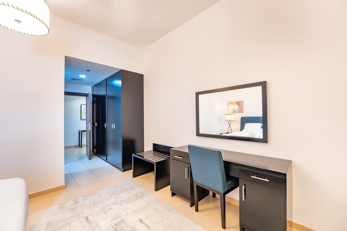 1BR Apartment with Pool & Gym in Dubai - Image 7