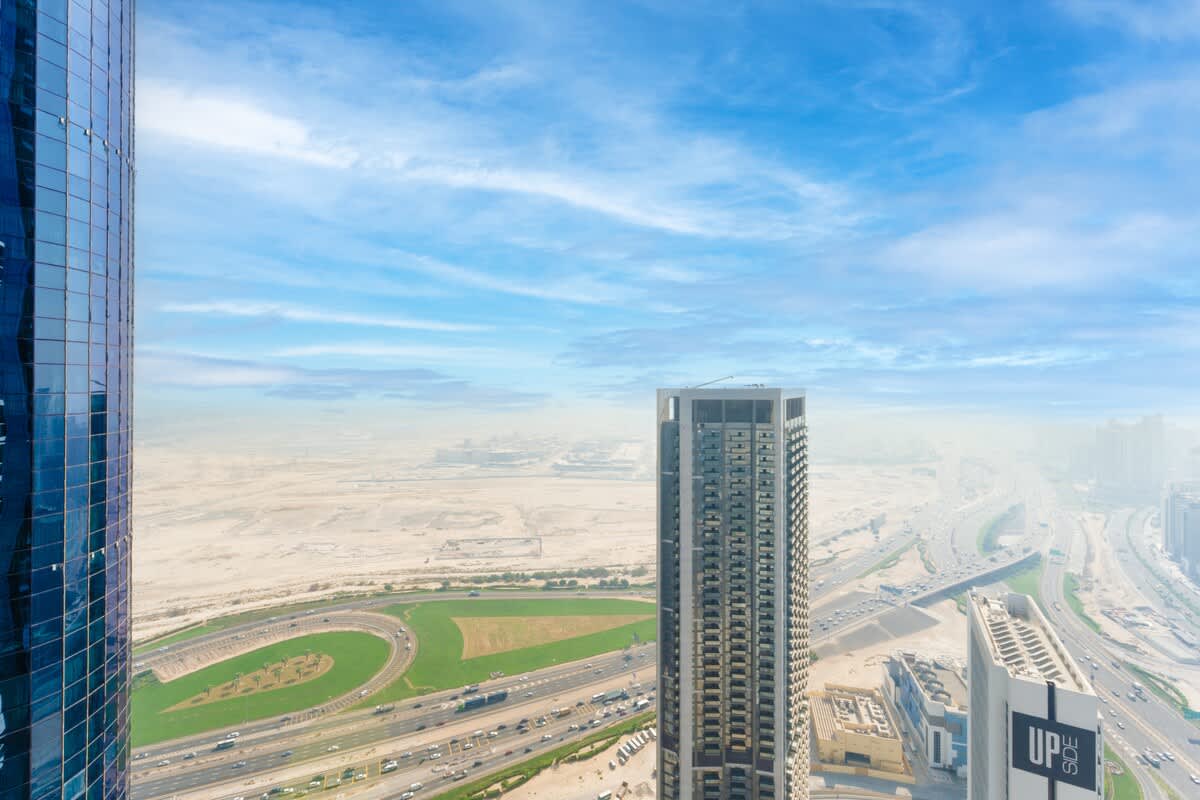 Luxury 3BR Apartment with Pool & Gym in Dubai - Image 32