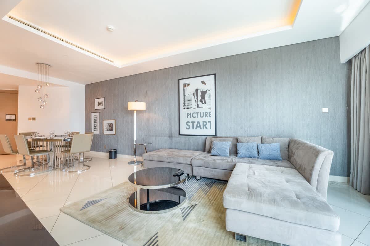 Luxury 3BR Apartment with Pool & Gym in Dubai - Image 3