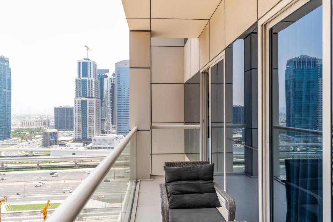 West Avenue: Stylish 1BR near Dubai Attractions - Image 16
