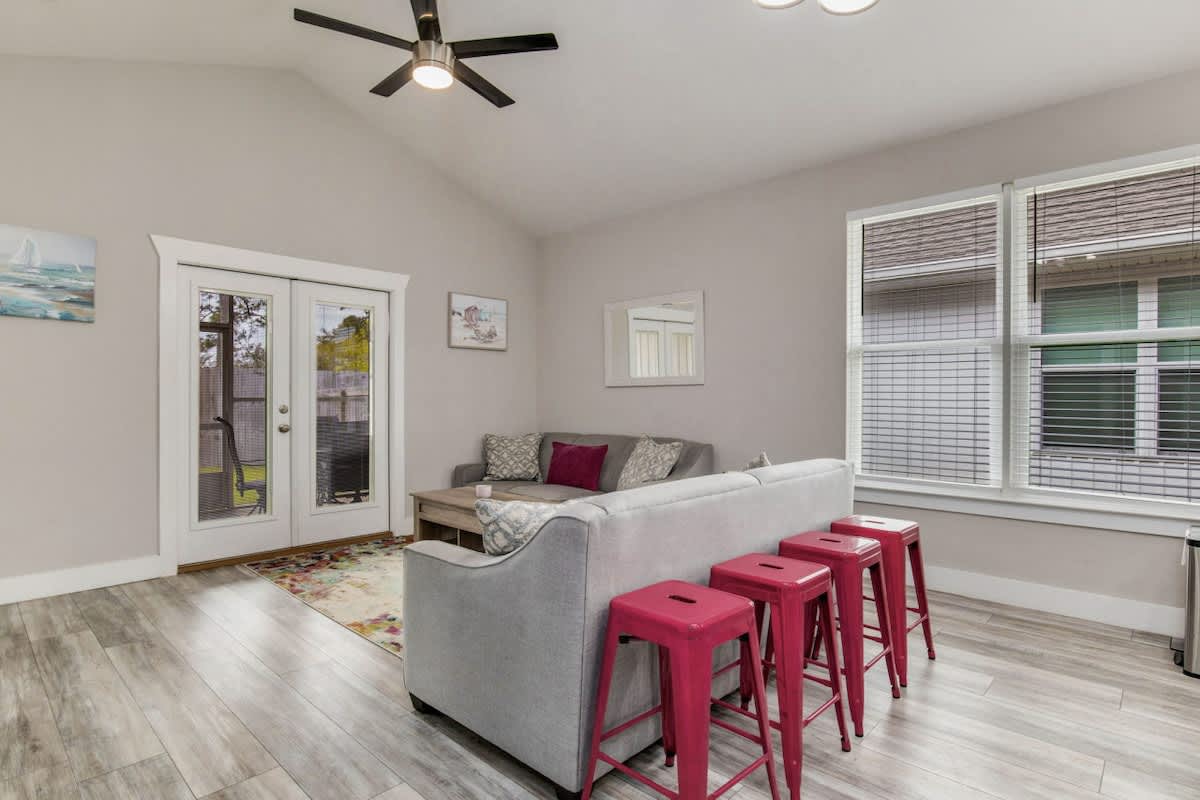 Sea Glass Pet Friendly 5 Minutes From Beach