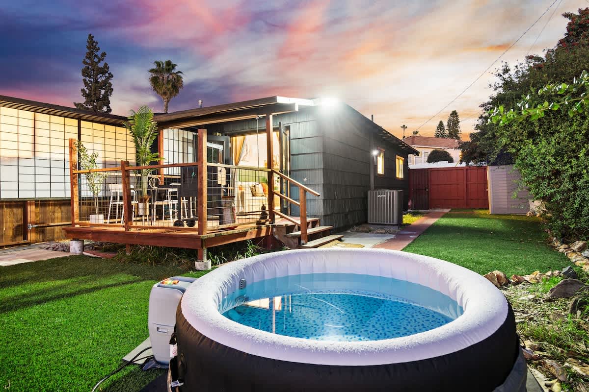 Private Home w King Bed, Hot Tub, Parking 1BR/1Bth — San Diego, CA — vacation rental