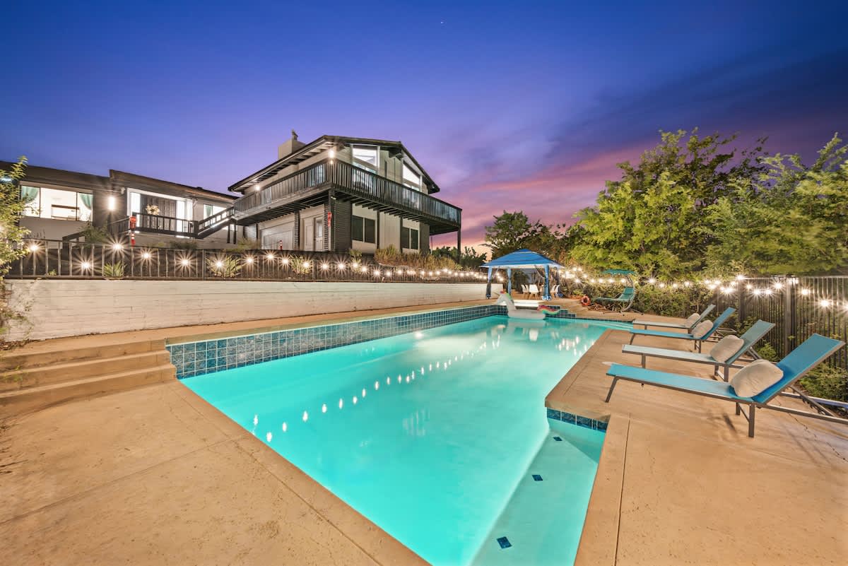 Pool, Grand View, King Bed, Spacious, Parking — El Cajon, CA — vacation rental