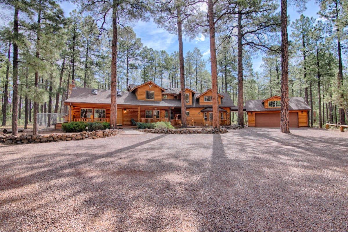 The Monarch in Pinetop-Lakeside, Arizona