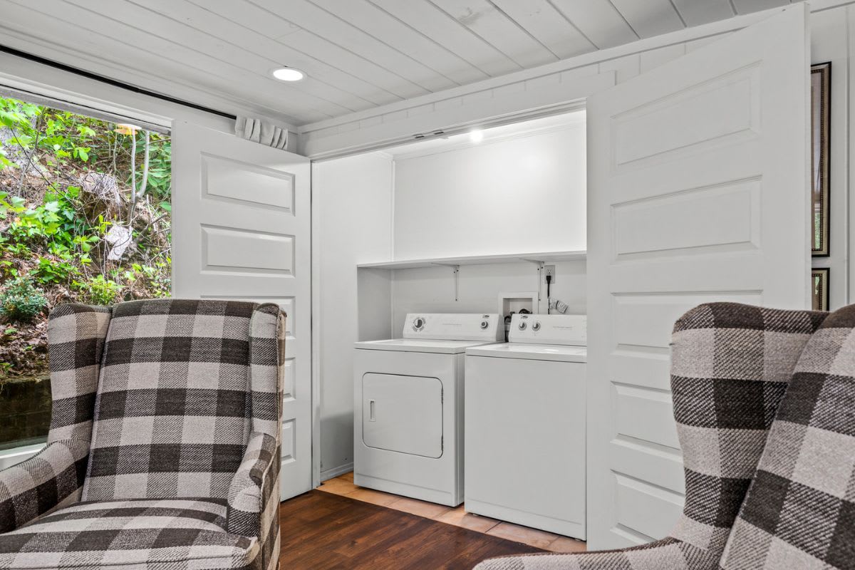Dogwood Cottage 10