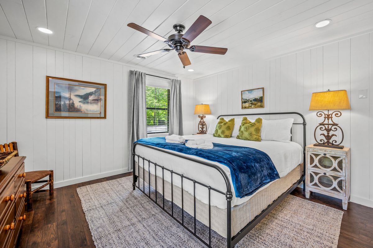 Dogwood Cottage 4