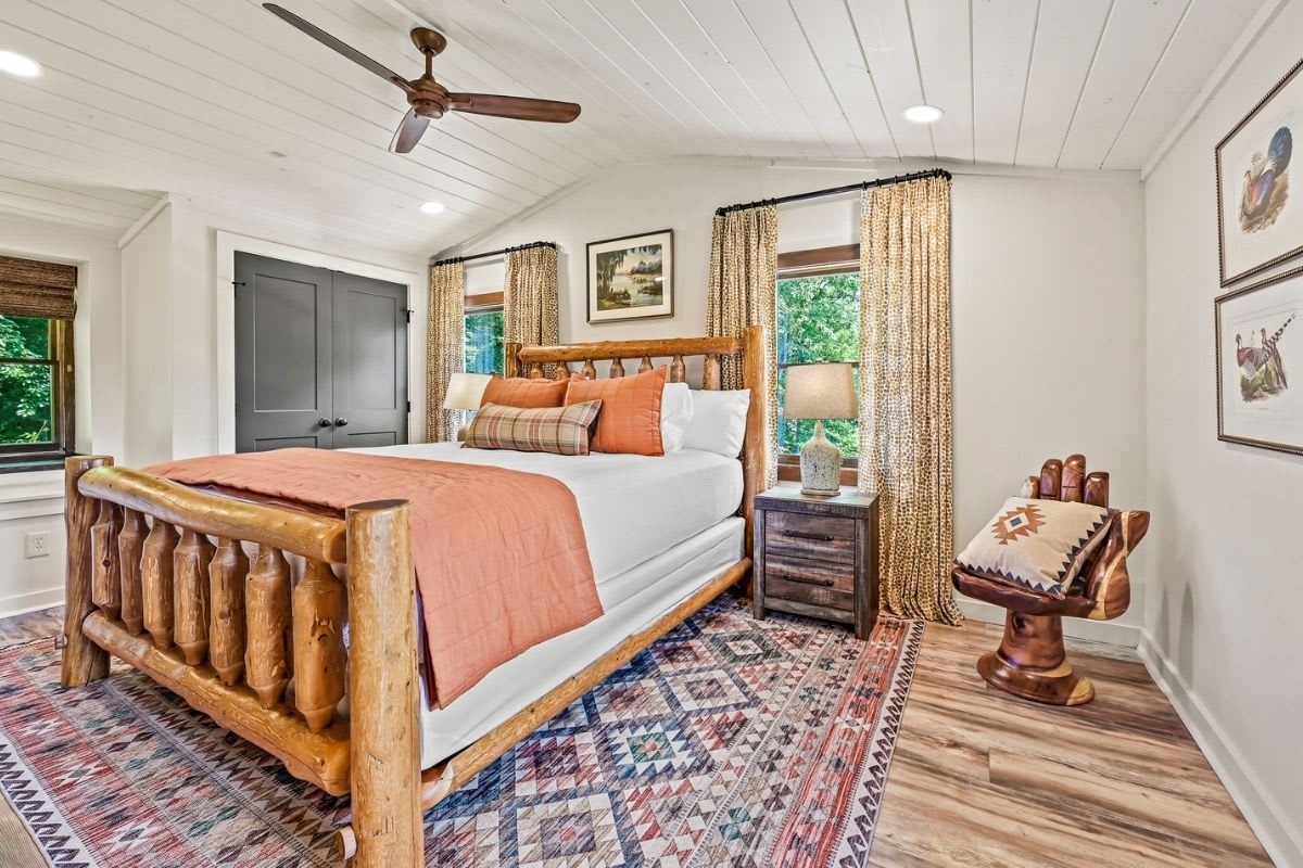 Far Horizons Lodge | Photo 30