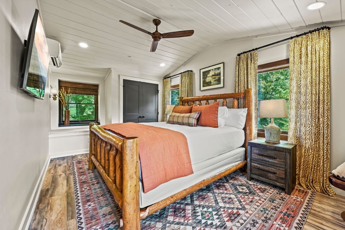 Far Horizons Lodge | Photo 31