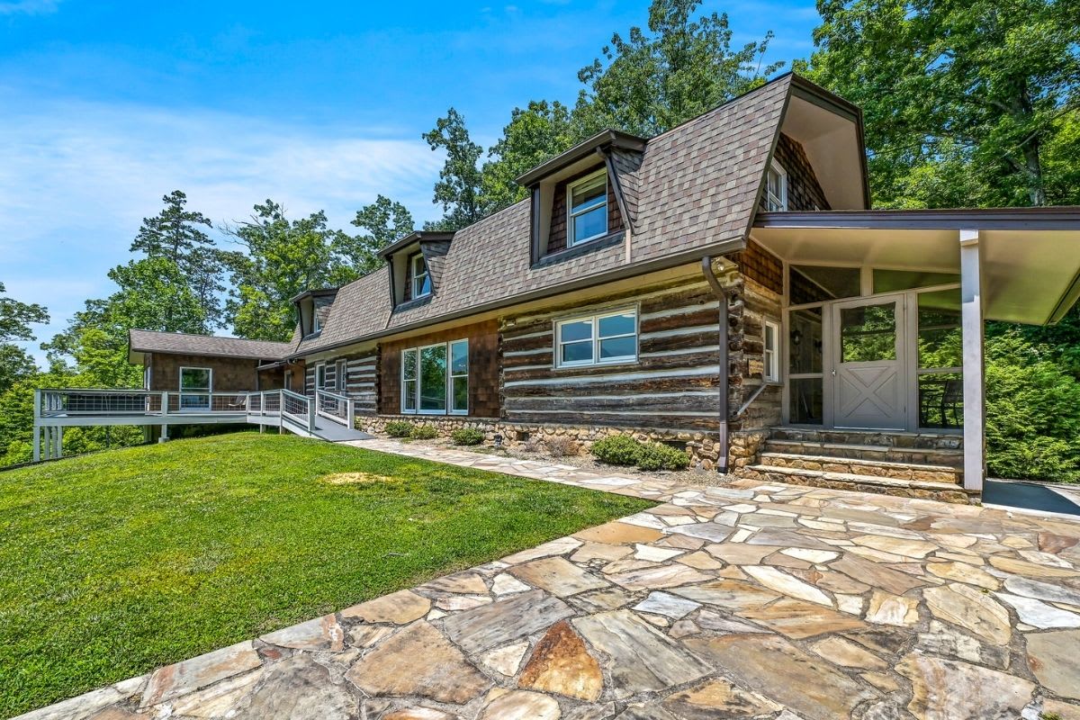 Far Horizons Lodge | Photo 38