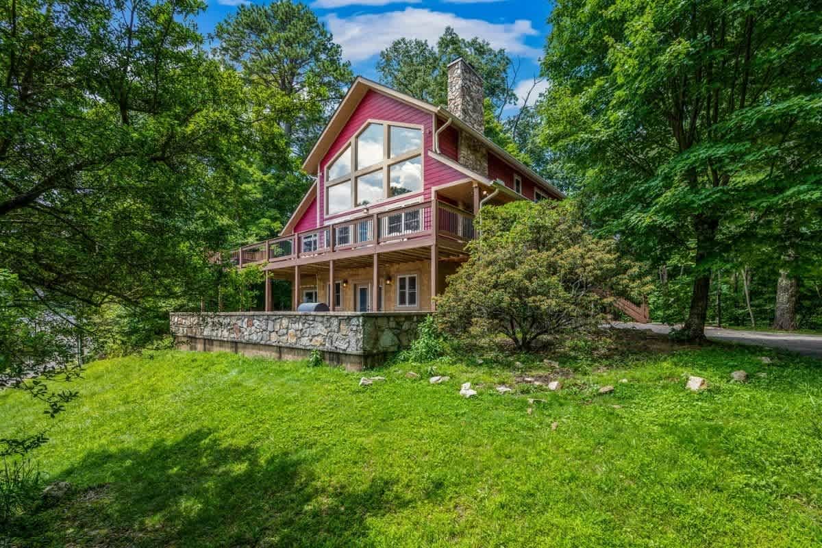 Mountain Hideaway 4