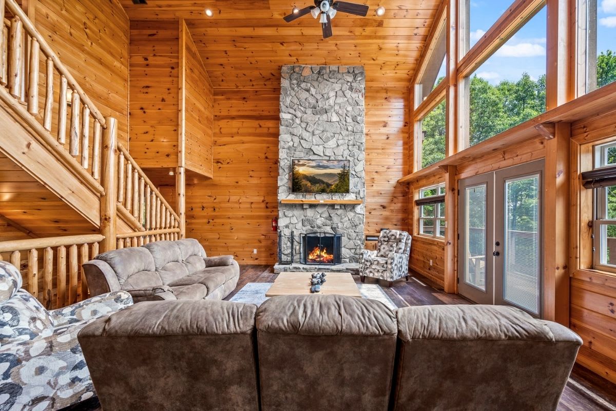 Mountain Hideaway 10
