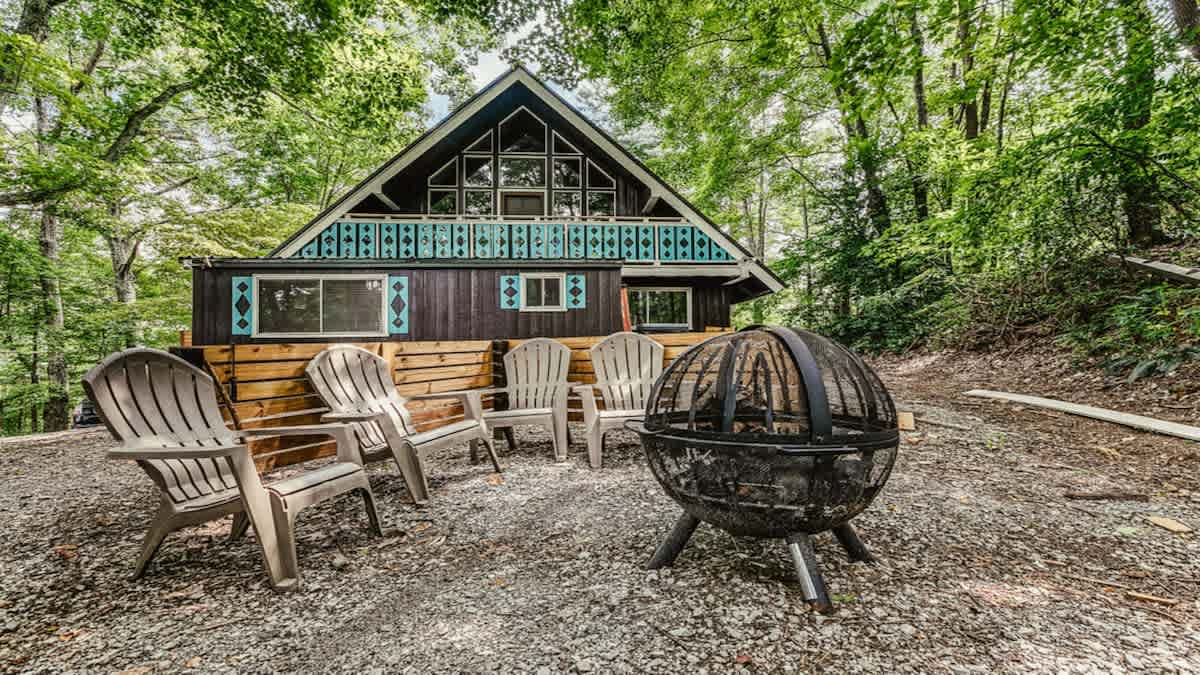 Smoky Chalet 4