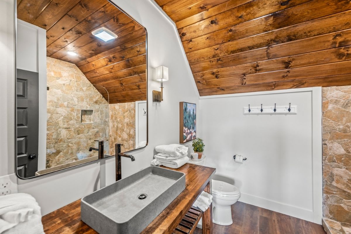 Nestled Inn | Photo 50