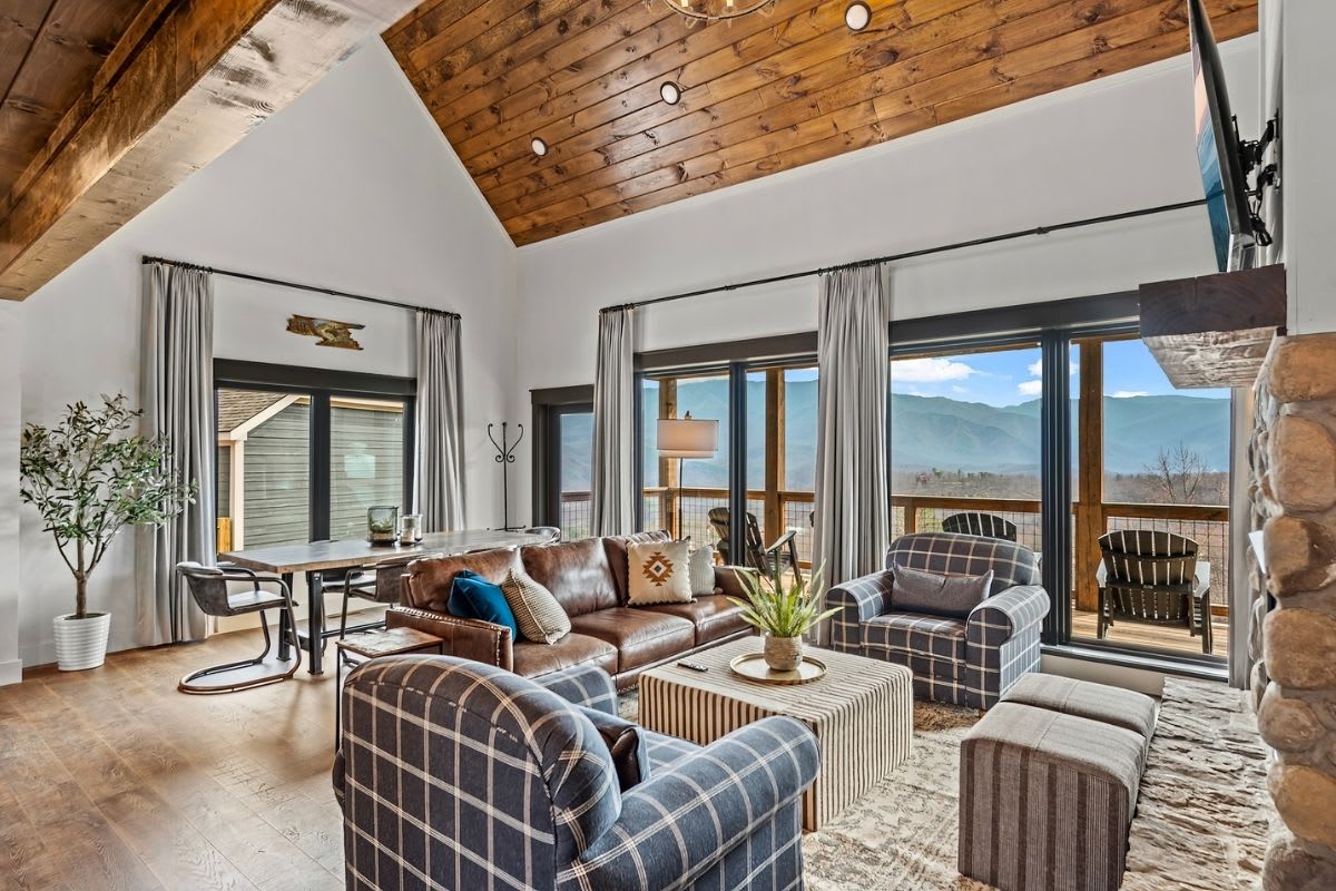 Nestled Inn 10