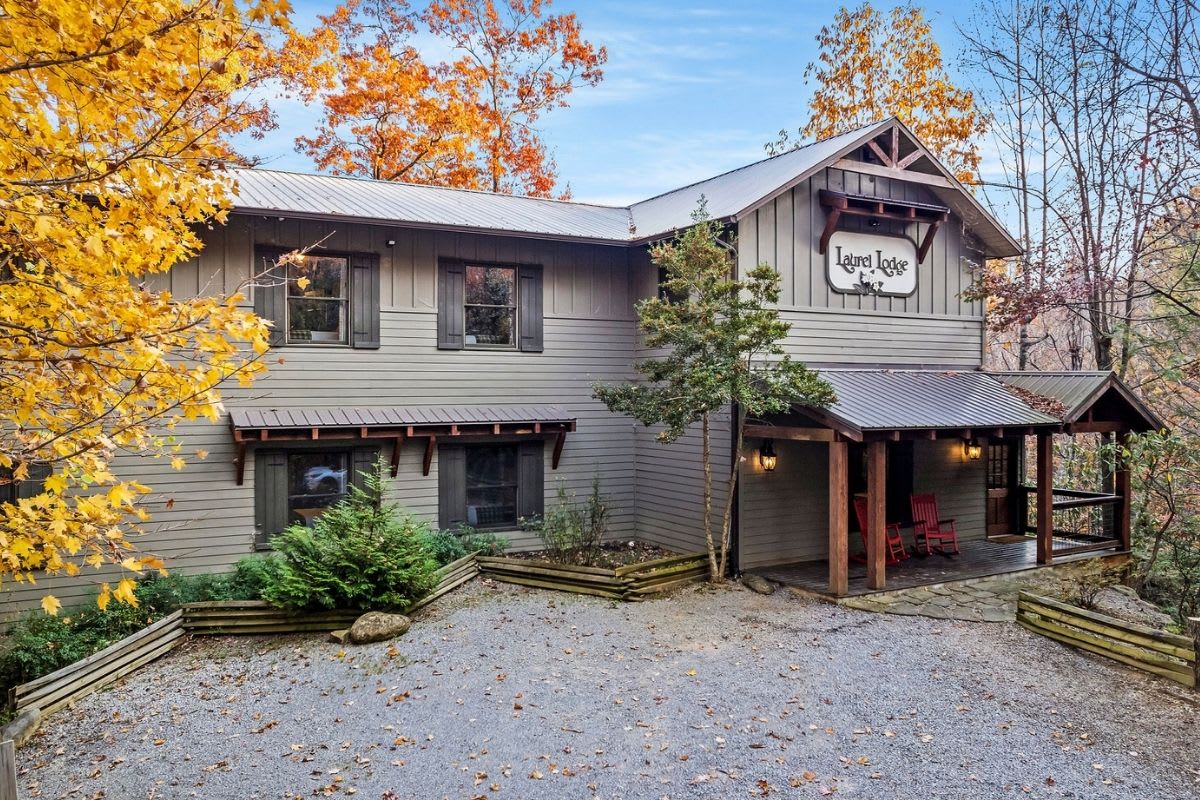 Laurel Lodge