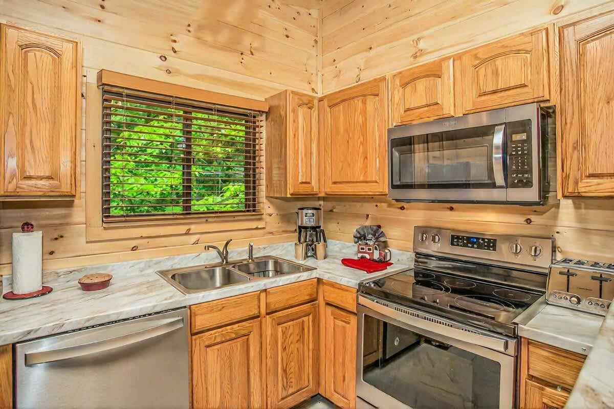 Greenbrier Chalet 9