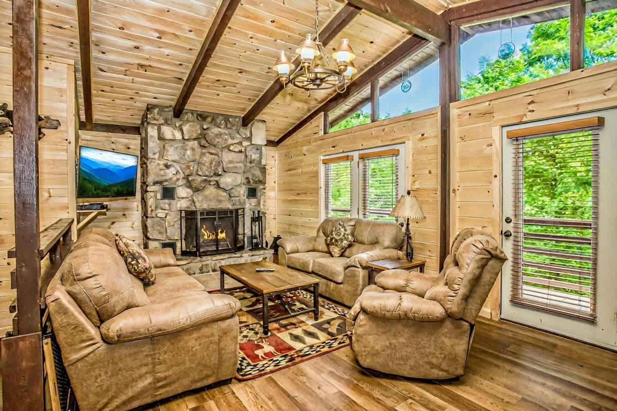 Greenbrier Chalet 5