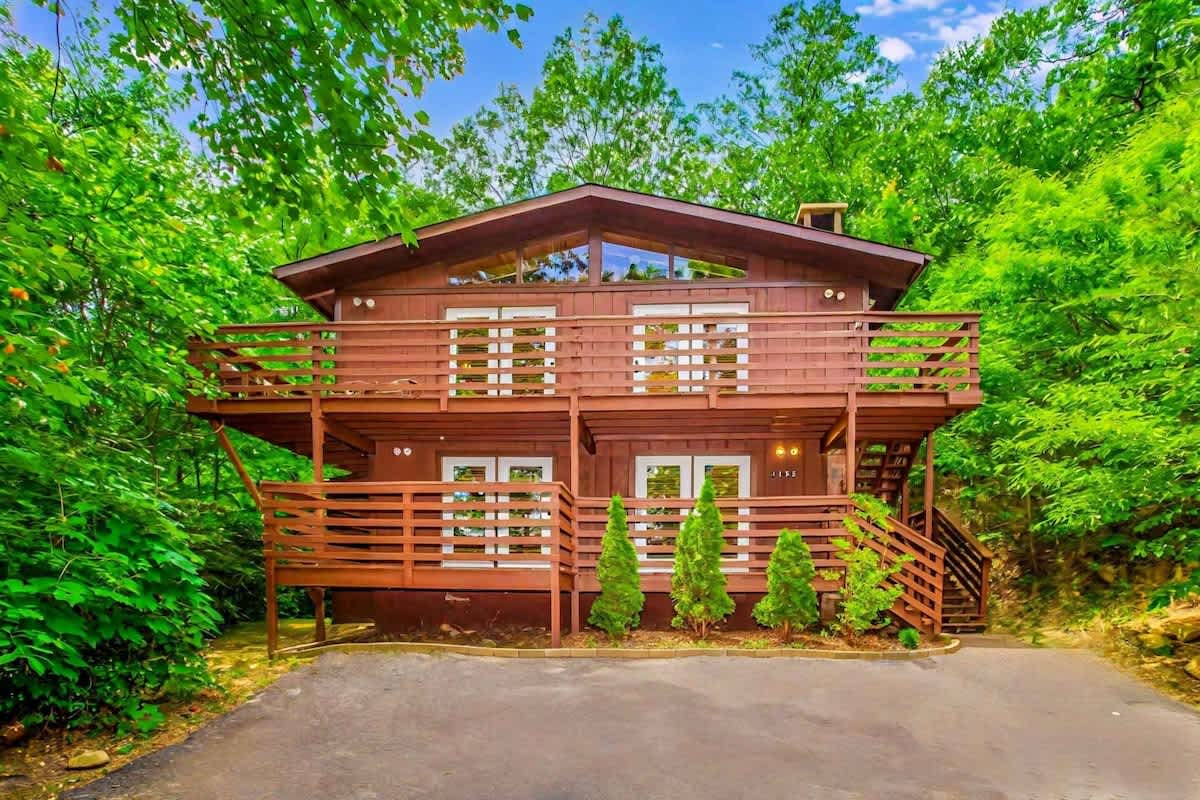 Greenbrier Chalet 4