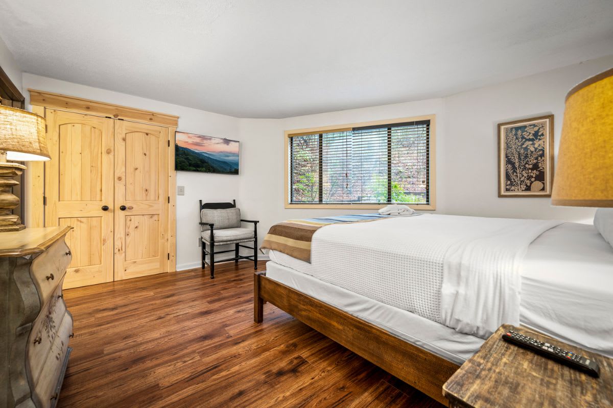 Dogwood Place | Photo 28