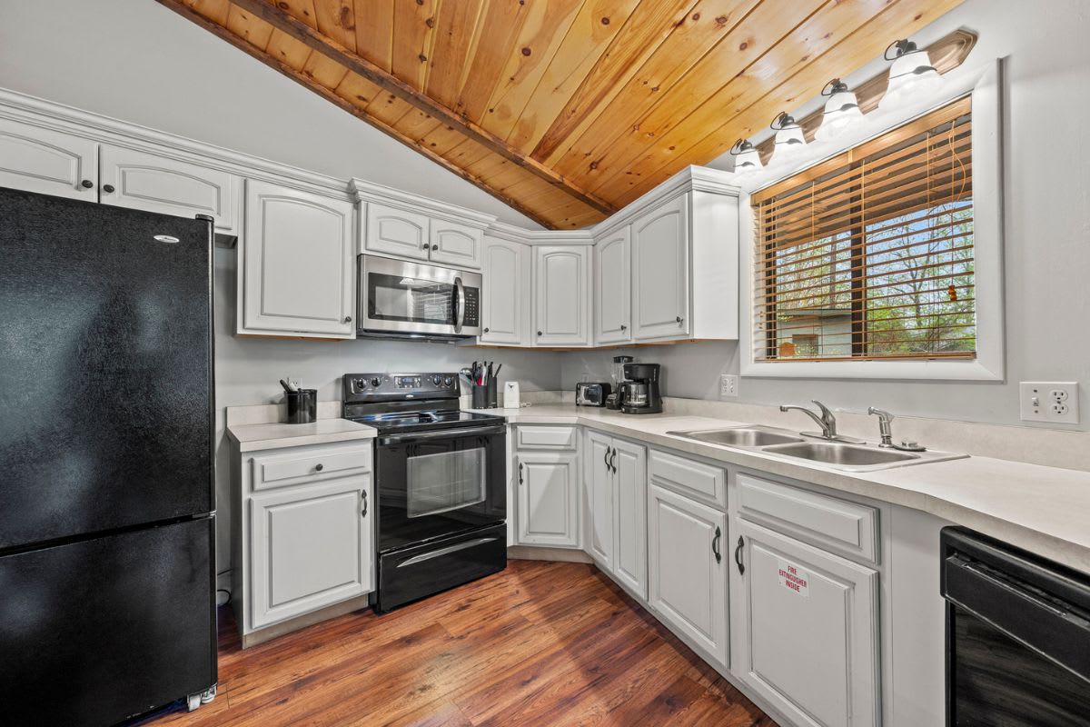 Dogwood Place 8