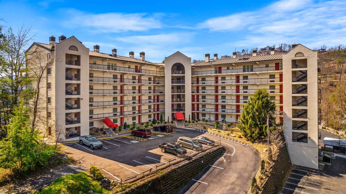 Gatlinburg Chateau 106 5