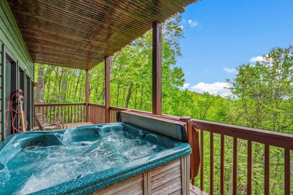 Hiker's Lodge 2