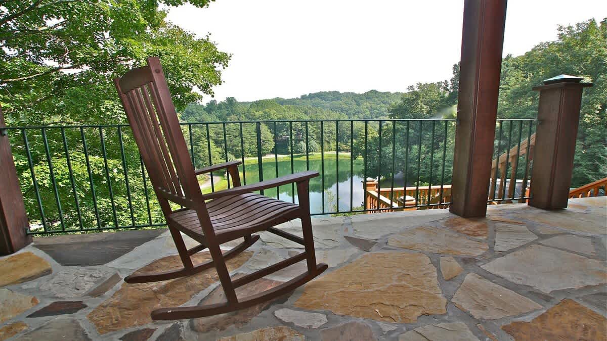 Shenandoah Lodge 6