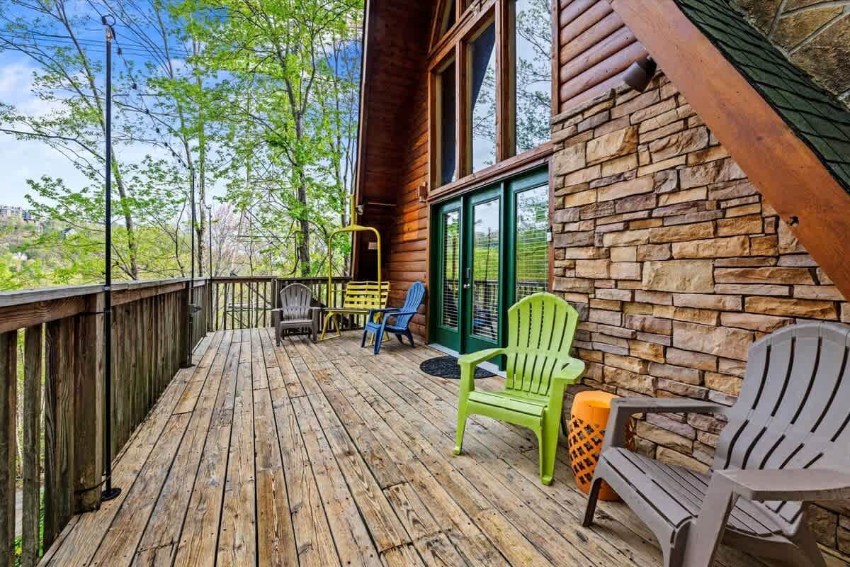 Four Ski-sons Chalet 8