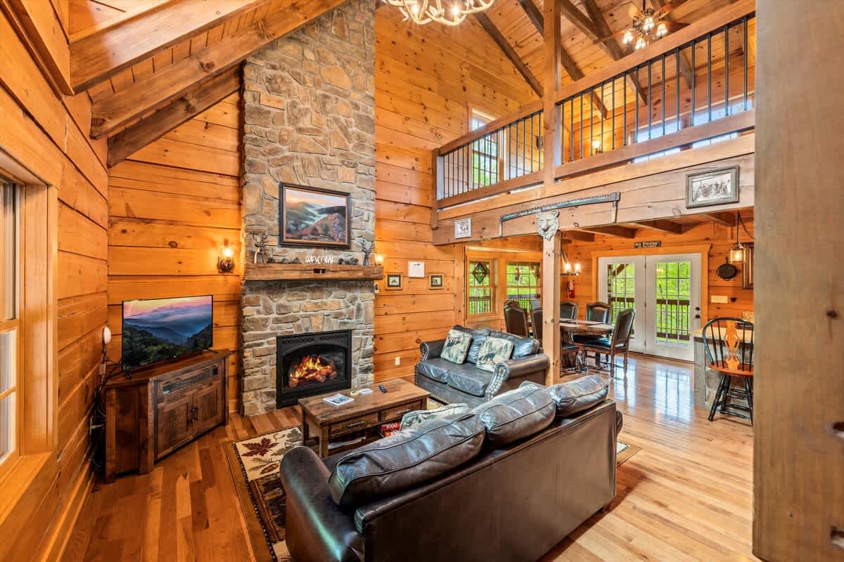Oakmont Lodge 2