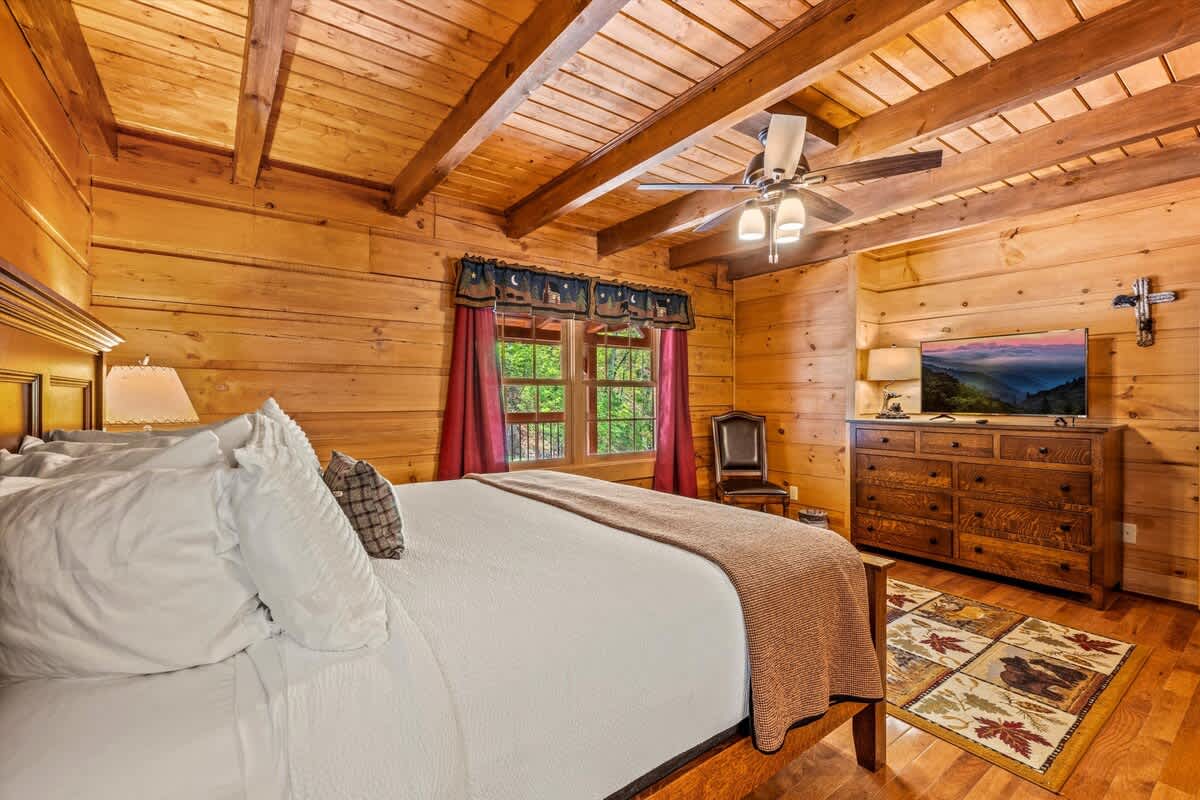 Oakmont Lodge | Photo 26
