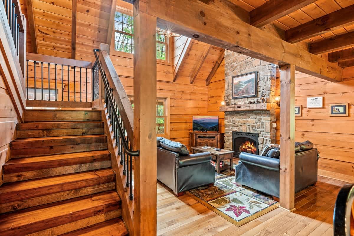 Oakmont Lodge 10