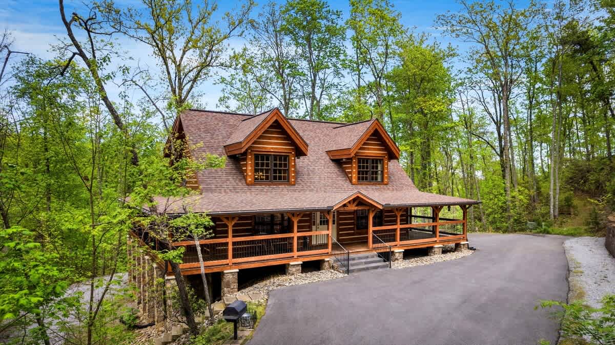 Oakmont Lodge 2