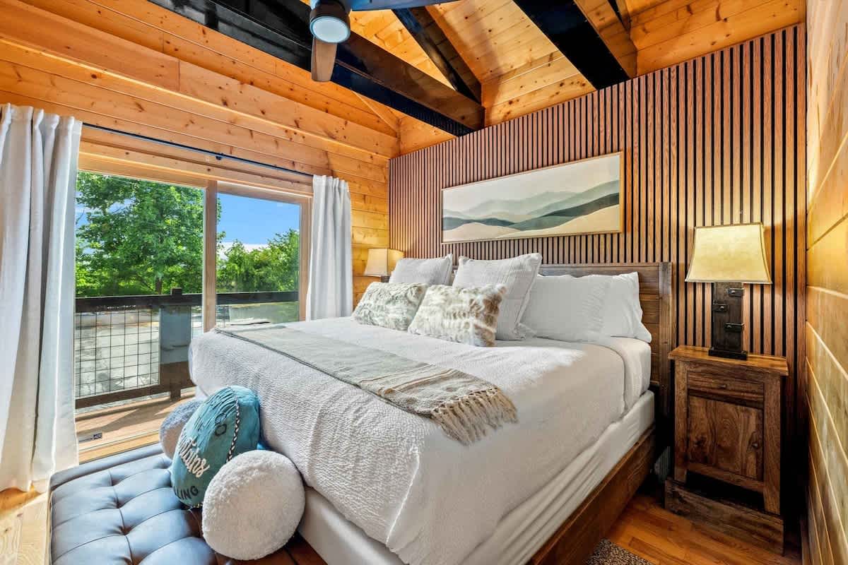 Picadilly Point 4
