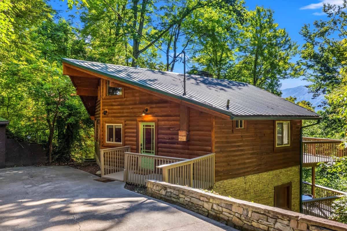 Grand Ole Chalet 5