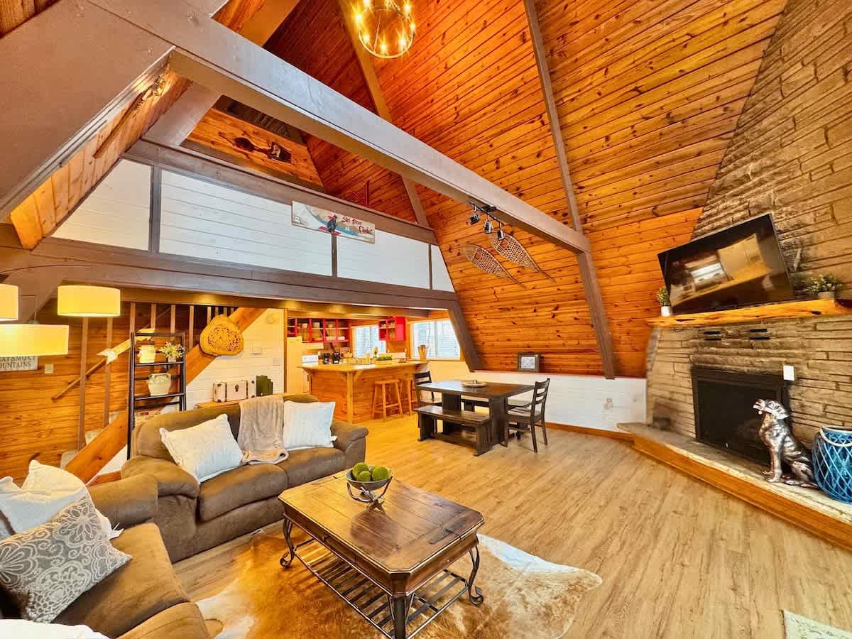 Ski Bear Chalet 2