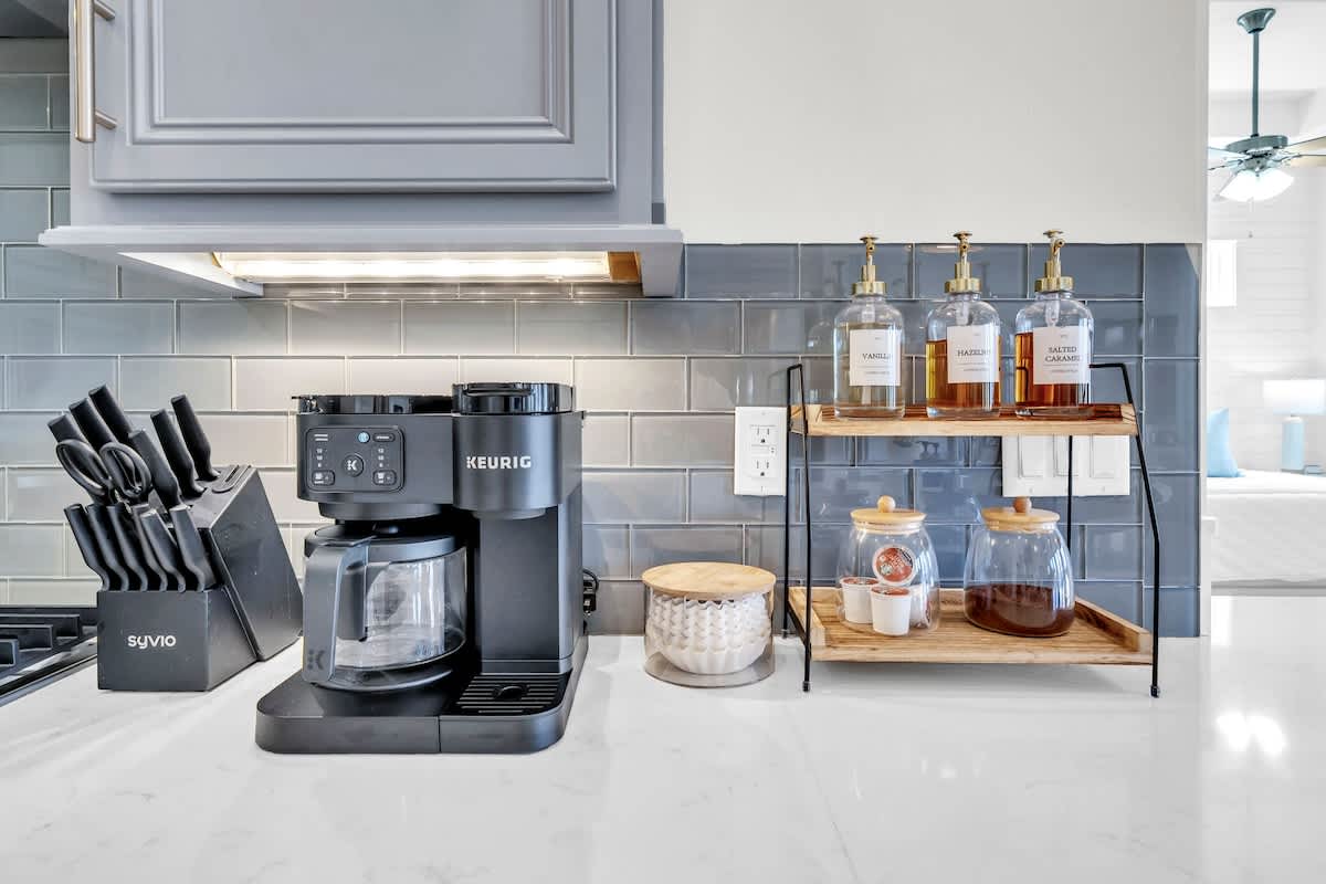 Enjoy complimentary coffee to start your vacation!