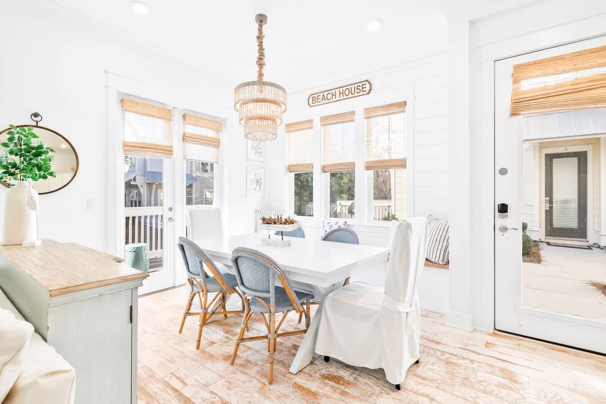 Beautiful dining room with a dining table that seats 6.