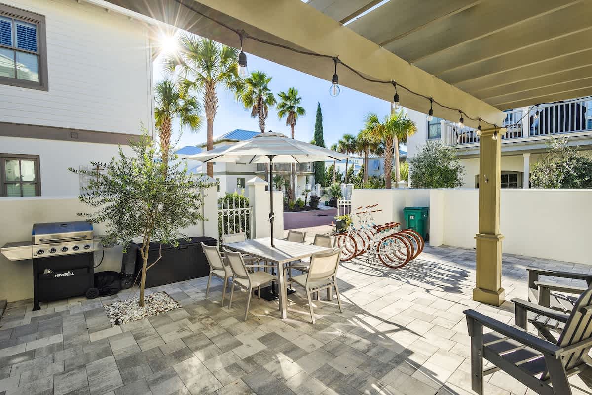 Beautiful outdoor patio includes a gas grill and plenty of seating!