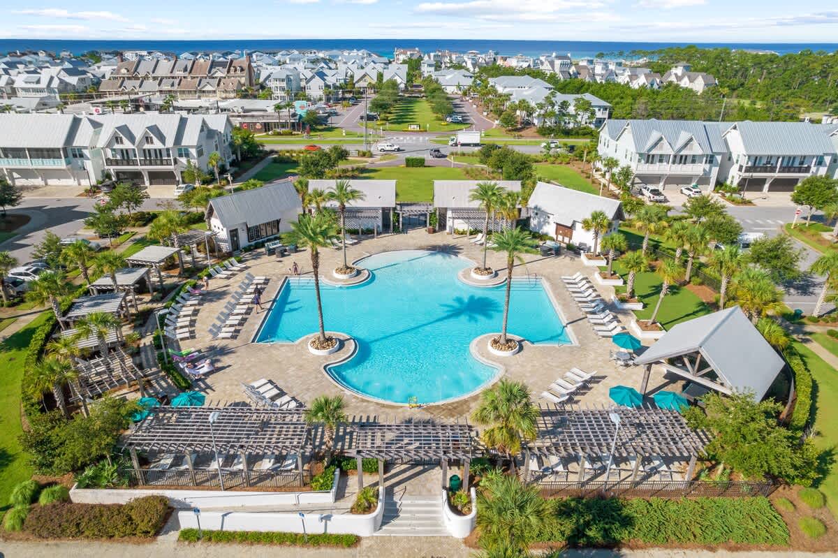 5,000 sq ft community pool that is heated October/November & March/April. Also features beautiful gas grilling cabanas.