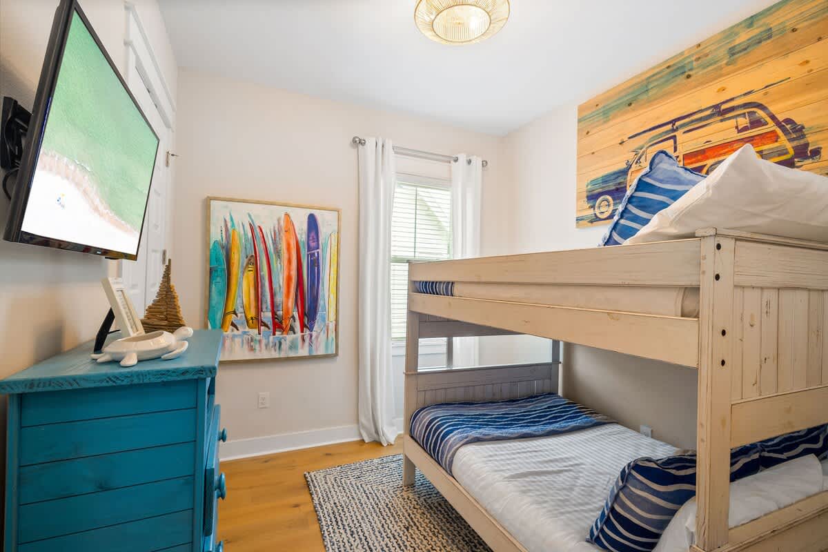 Fun bunkroom for the kids!