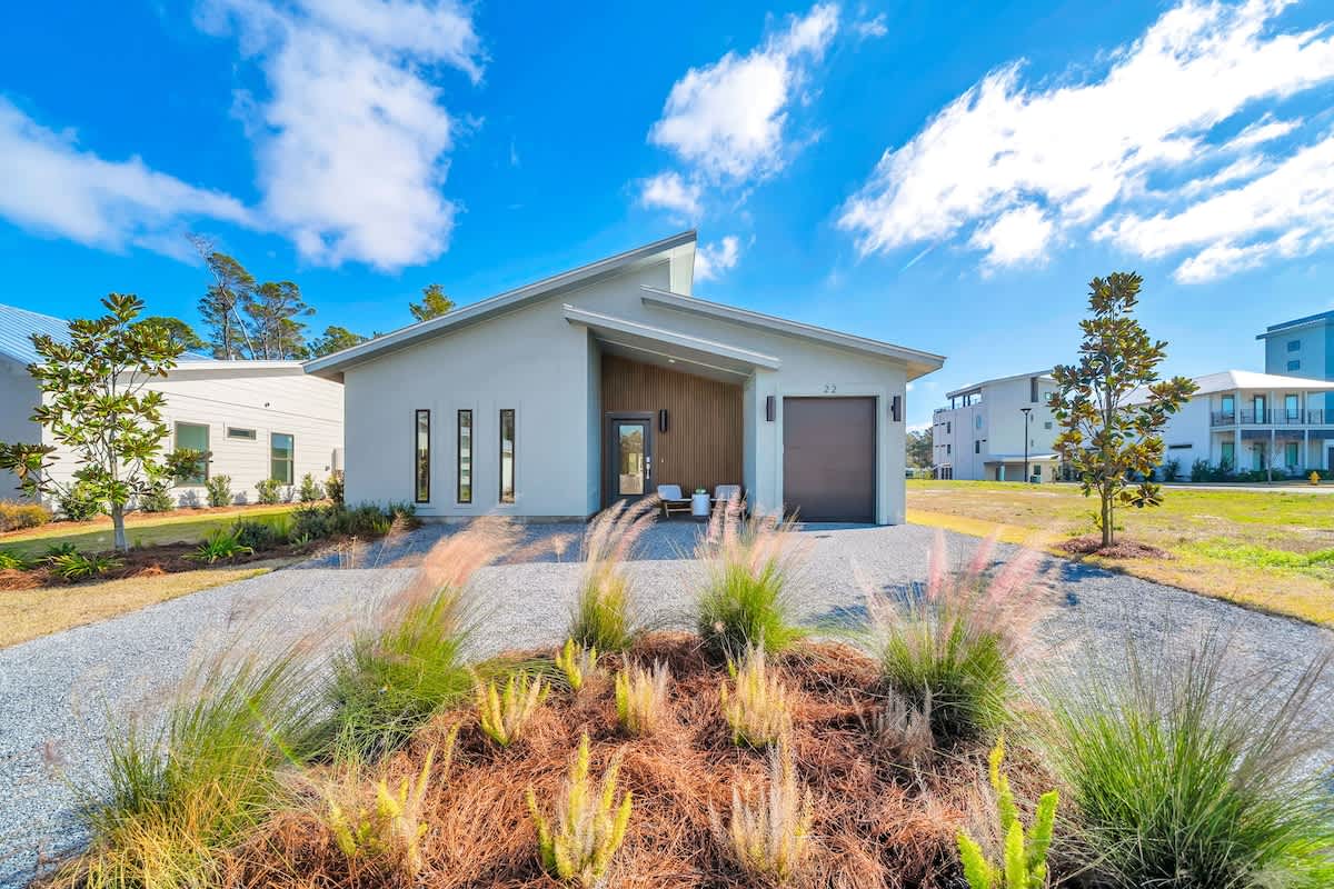 Welcome to 'Queen City by the Sea' by Stay on 30a!